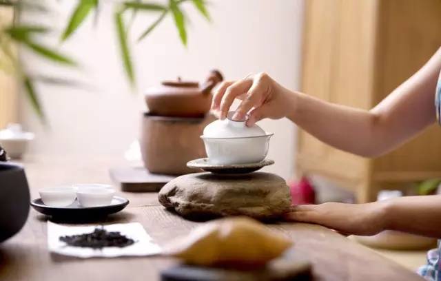 紫阳富硒茶：学习茶艺对女人的好处